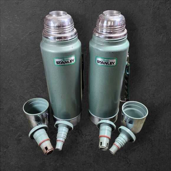 Set of 2 Vintage Stanley Aladdin Green Thermos Bottles 1 Qt A-944DH Hammertone - Picture 5 of 12